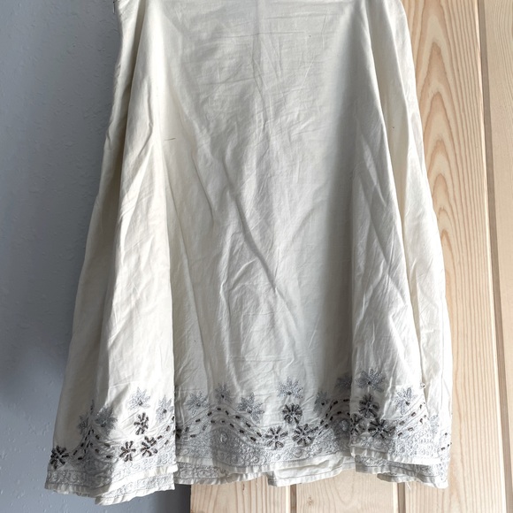 Jeweled, beaded & embroidered skirt — (Vintage 15+ years) Size 10 - Picture 3 of 7